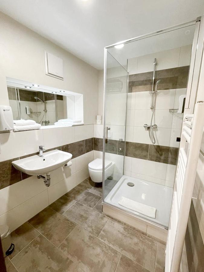 Ata Hotel - Self Check-In Hamburg Ngoại thất bức ảnh